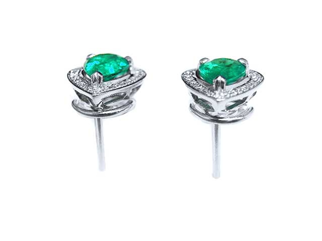 Real emerald and gold earrings
