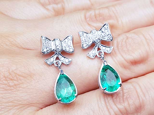 Bridal emerald earrings