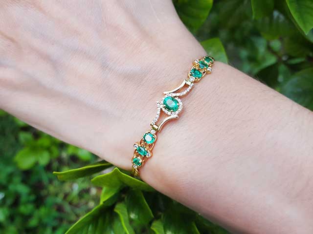 Real Colombian emerald bracelet for women