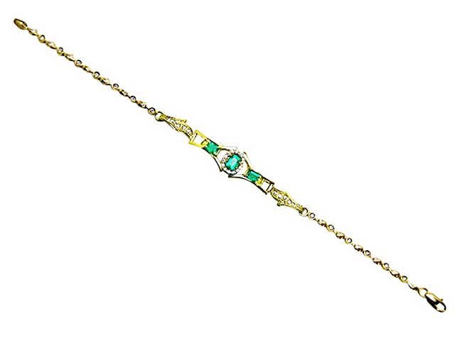 Unique emerald gold bracelet