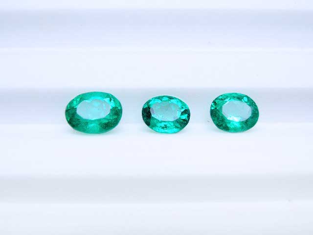 Wholesale real Colombian emeralds matching set