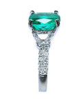Anillo de compromiso con esmeralda