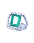 Emerald and diamonds women’s engagement rings