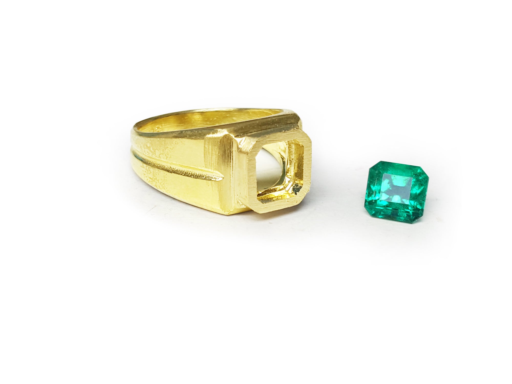 1.53 ct. Bezel Set Solitaire Emerald Ring 18K Yellow Gold