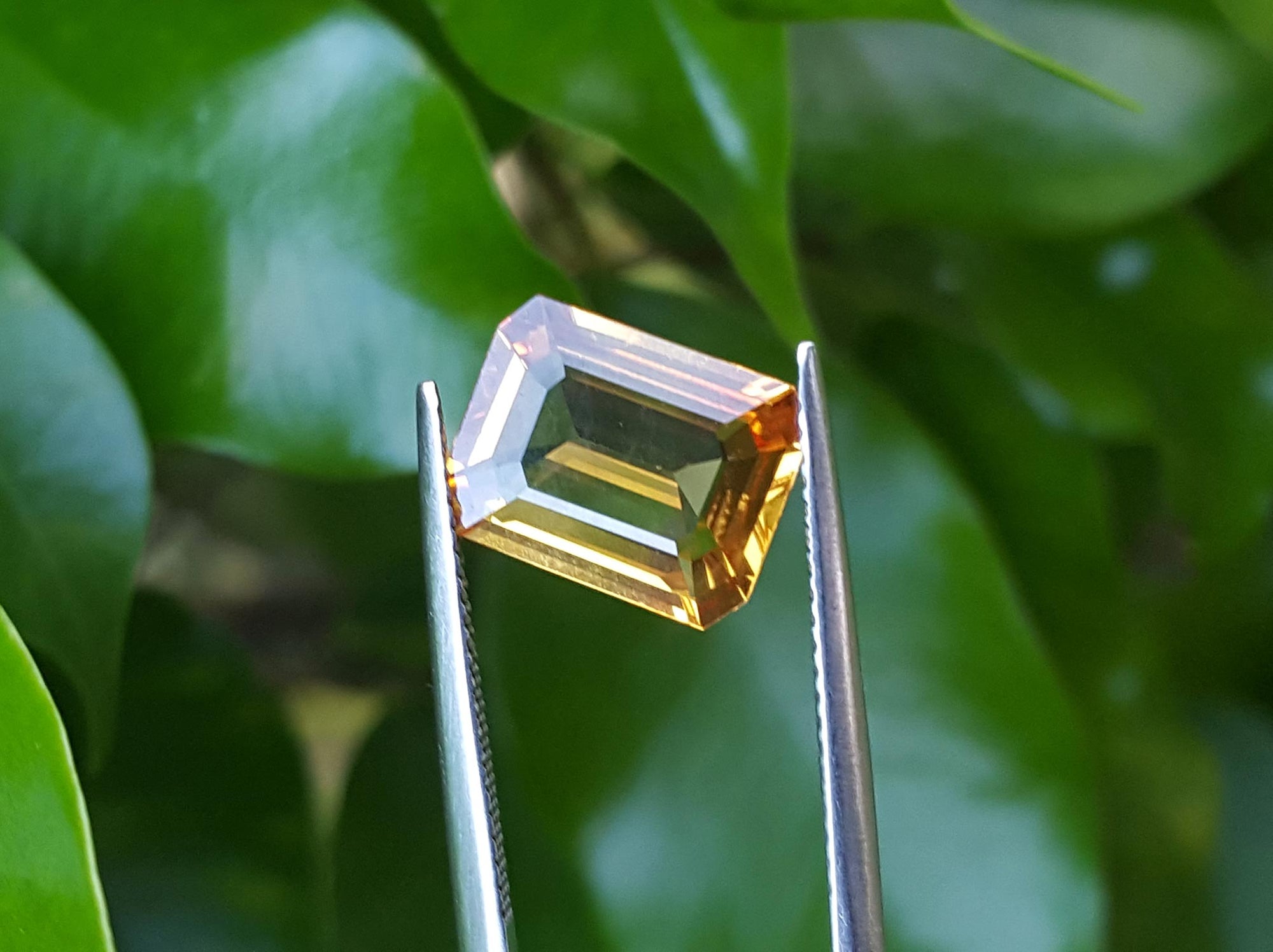 Sri Lanka yellow sapphire for sale