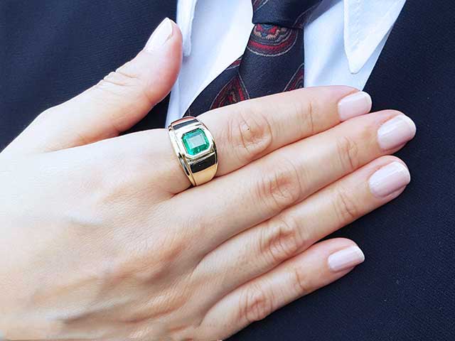 Solid gold emerald rings