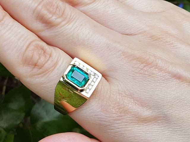 Men&#39;s Emerald Rings for sale