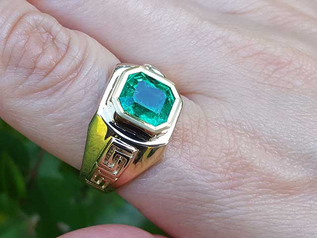 Emerald Solitaire rings for men