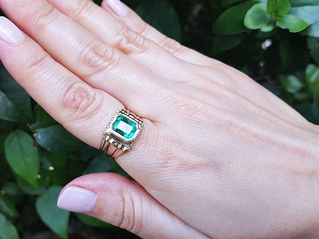 Genuine men’s emerald ring