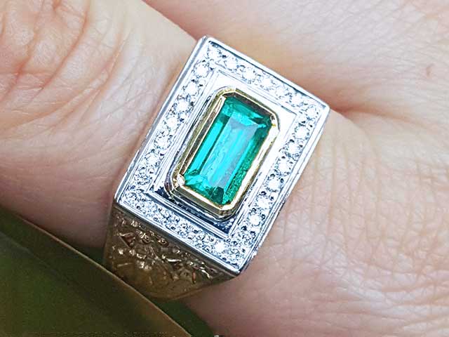 Emerald bezel set men ring