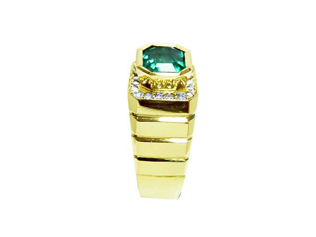 Genuine Colombian emerald ring for men