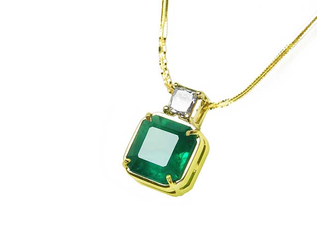 Wholesale Colombian Asscher cut emerald necklace