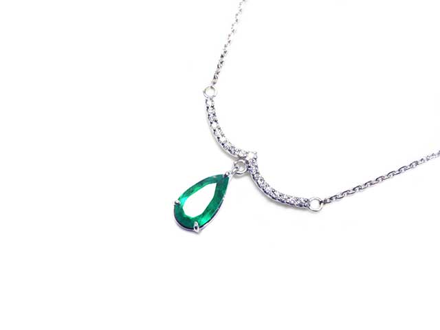 14k white gold emerald necklace