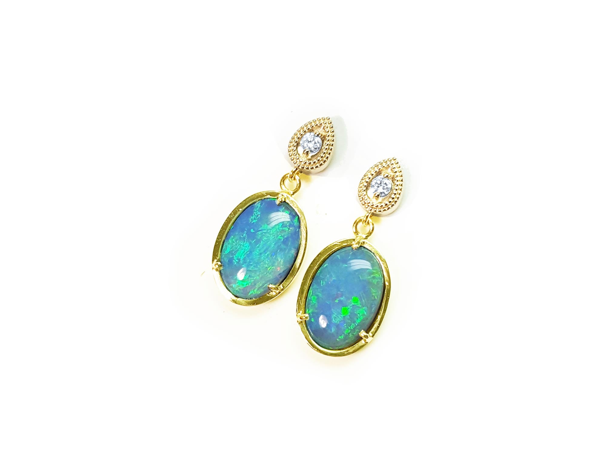Yellow gold opal earrings