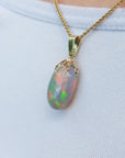 Opal cabochon pendant necklace