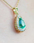 Muzo emerald pendant