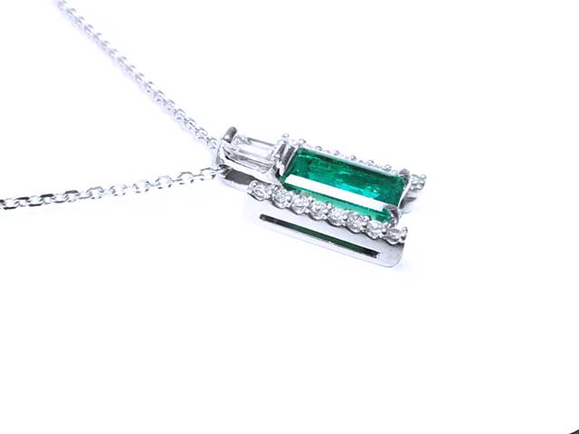 Emerald simulated baguette cut authentic necklace