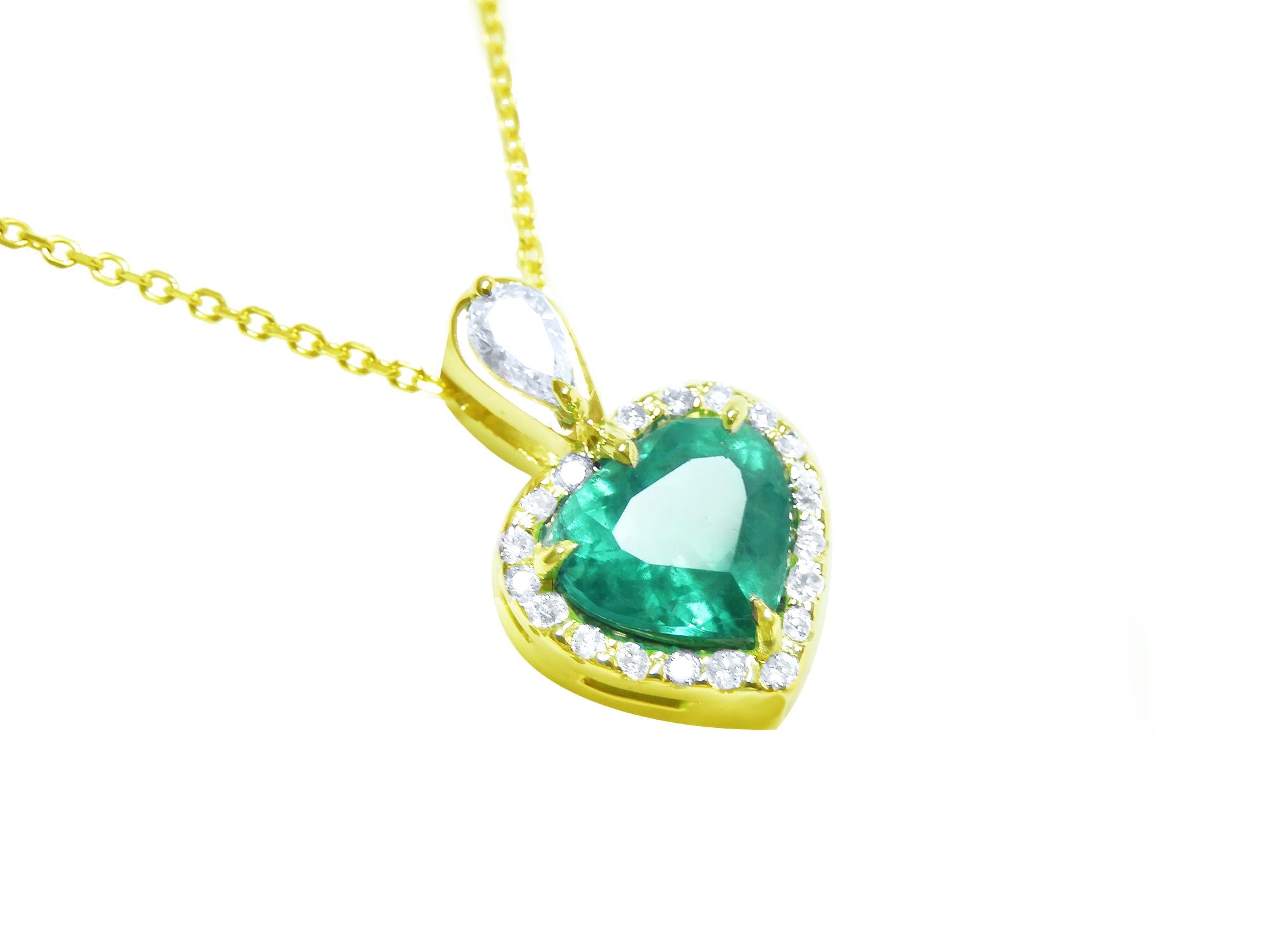 Genuine emerald pendant 