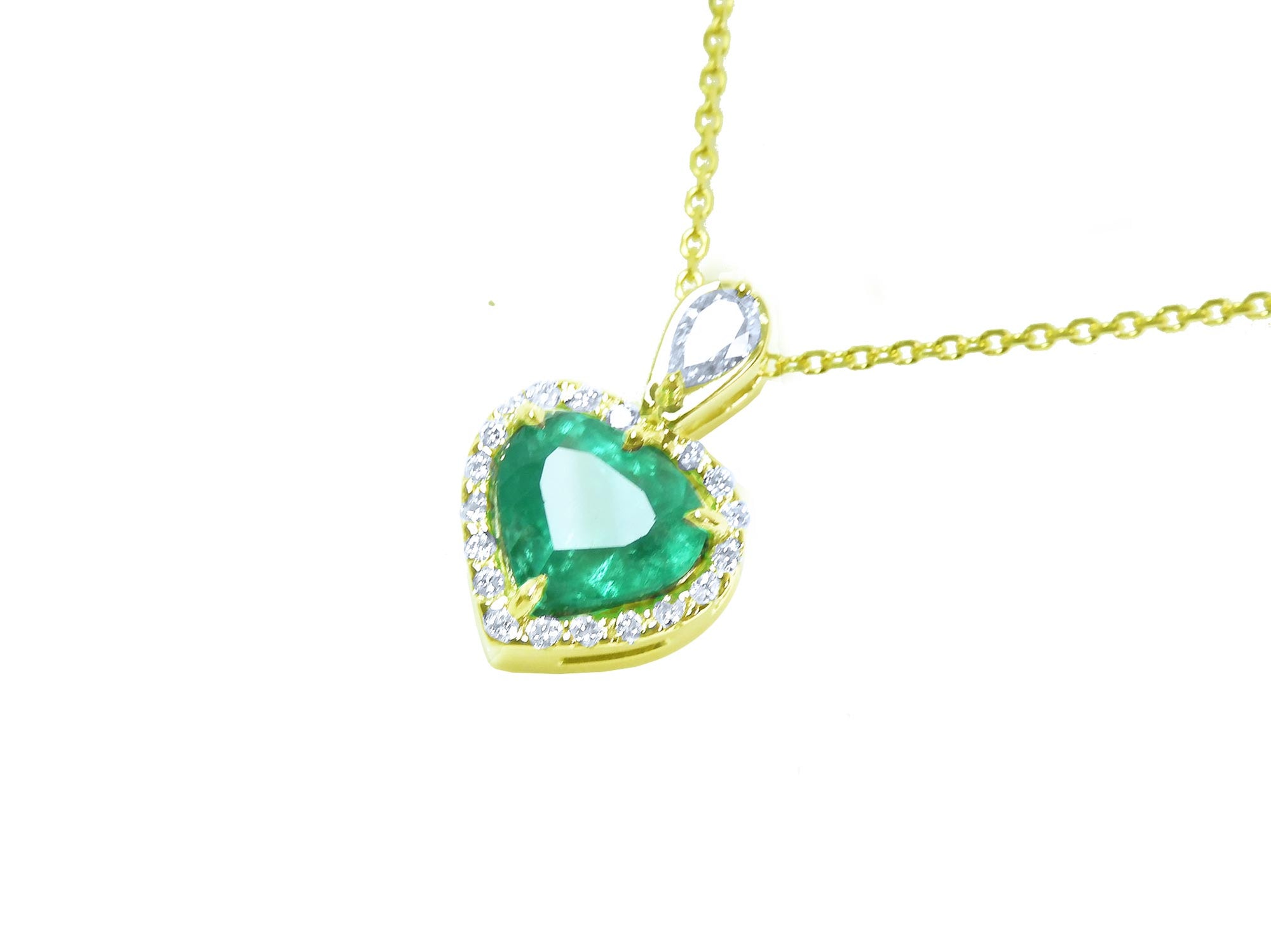 Real Muzo Colombian emerald pendant