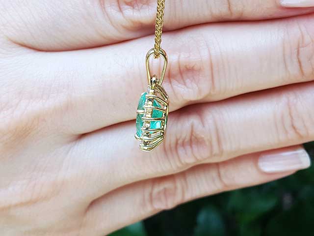 Genuine Colombian emerald pendant