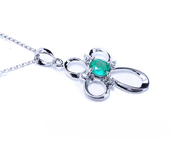 Emerald round cut cross pendant necklce