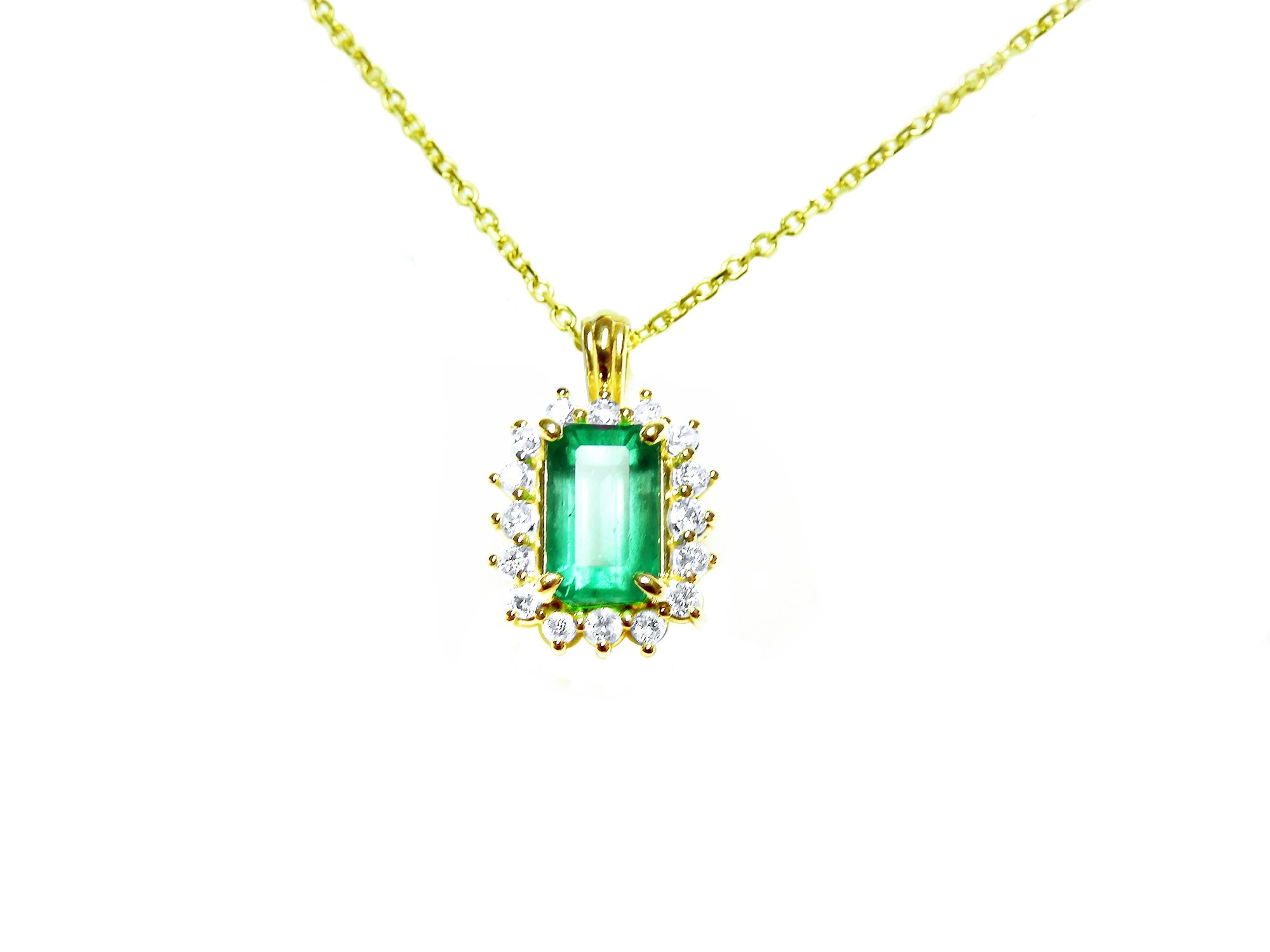 yellow gold emerald pendant