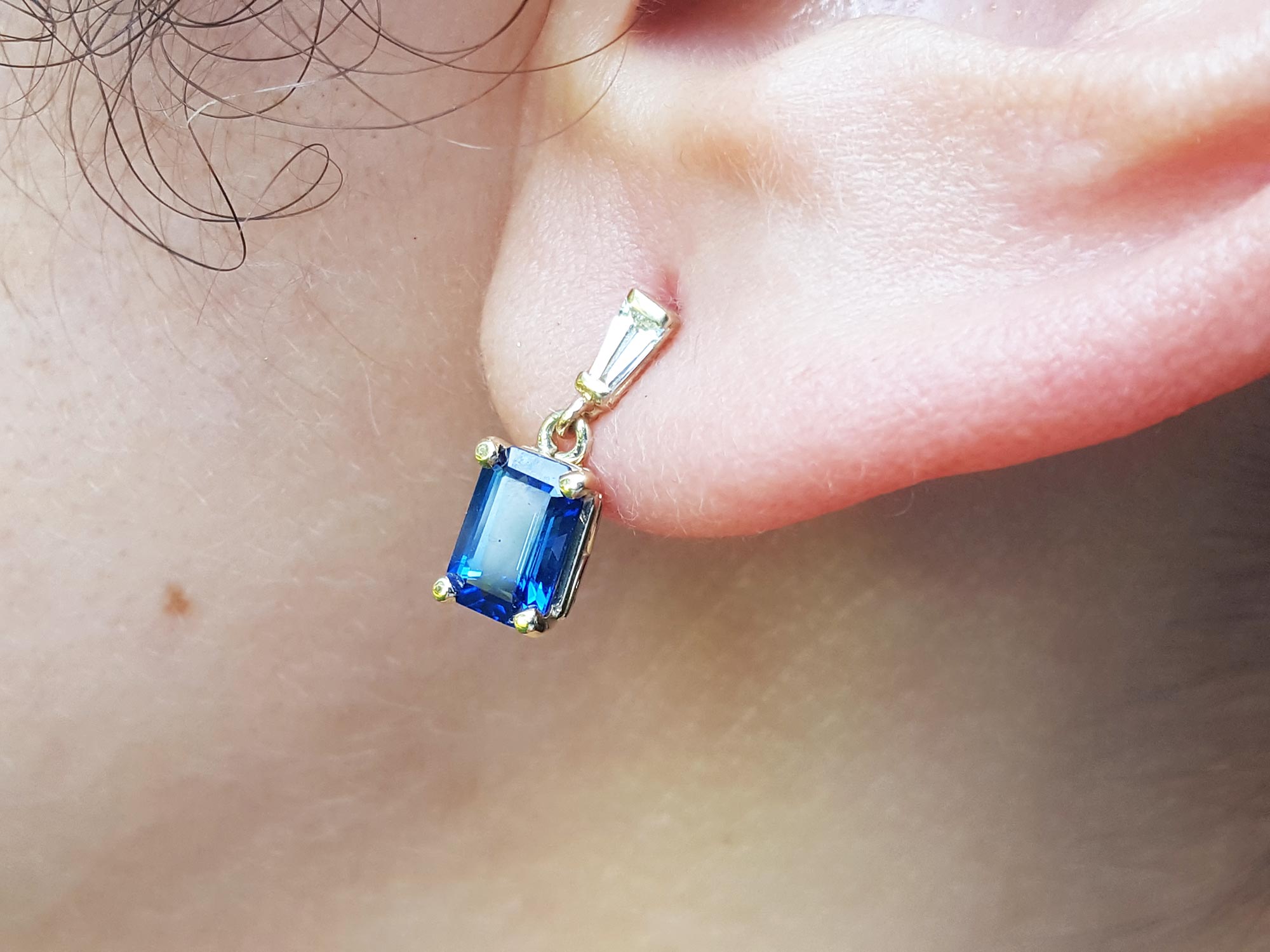 14k blue sapphire earrings