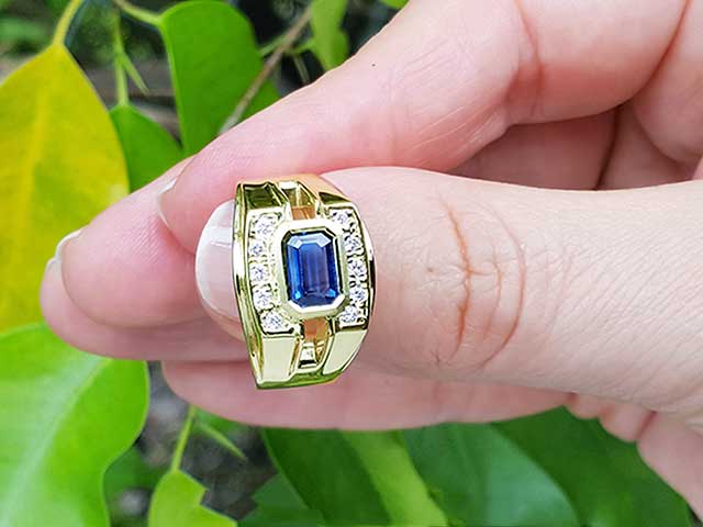 Blue sapphire and diamond mens ring