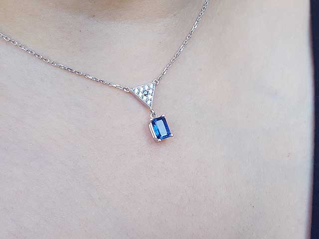 Genuine sapphire necklace