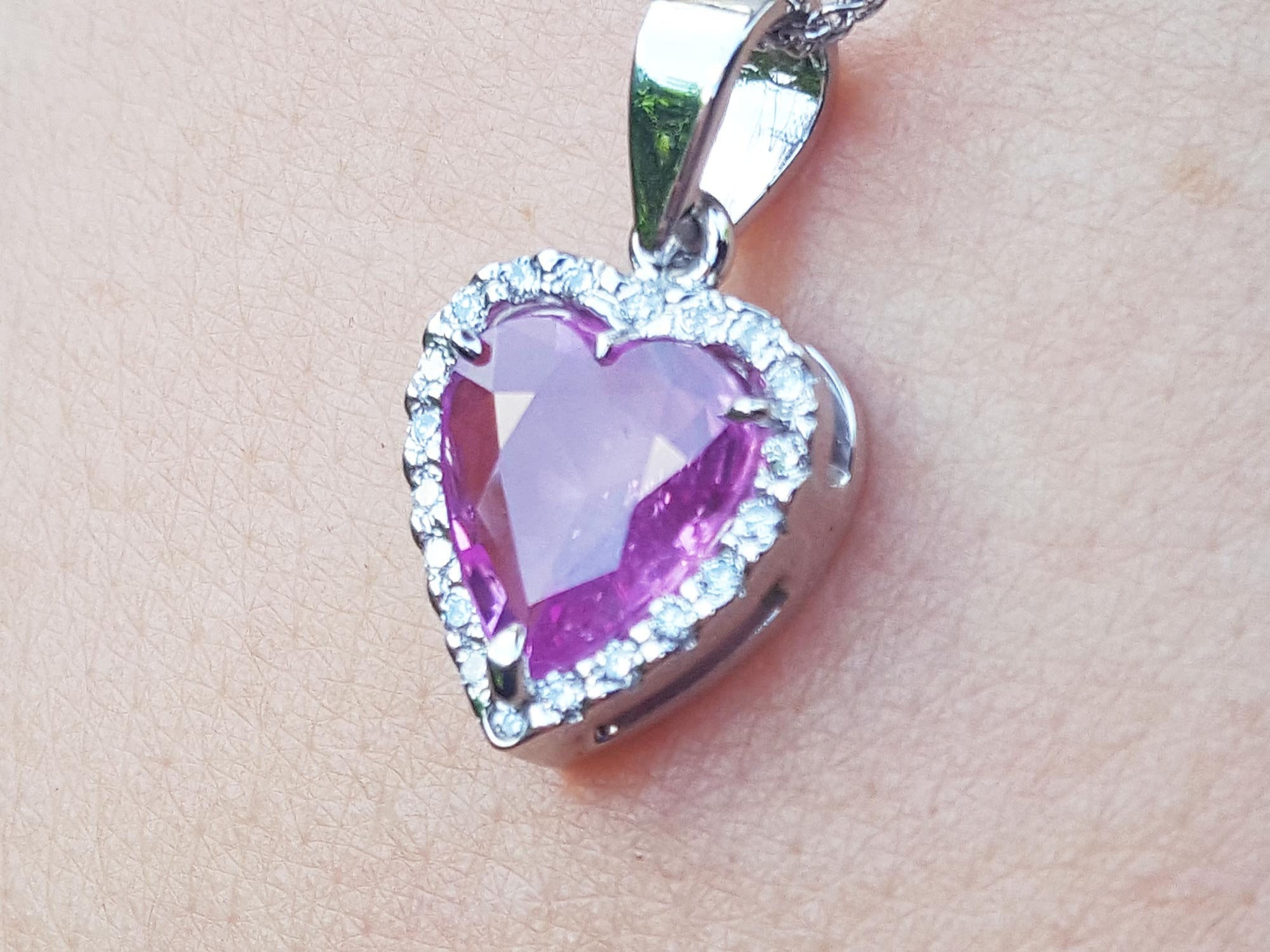 Hand made solid gold pink sapphire necklace