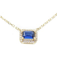 Front position and top view of a natural blue sapphire necklace emerald cut.
