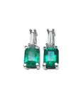 Emerald and baguette diamond studded earrings, made of 14 white gold.
