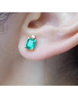 Mother's Day gift emerald stud earrings in yellow gold 14k.