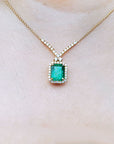 Emerald necklace fo women in usa emerald-cut natural emerald deep green bluish color, encircled by a halo diamond high quality