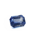Natural loose sapphire emerald-cut, right side position table and crown visibles