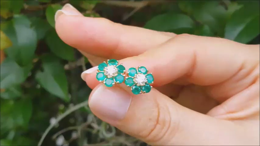 Cluster emerald earrings