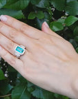 Anillo con esmeralda