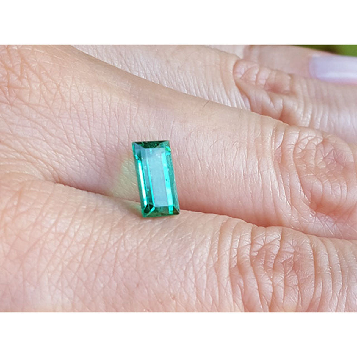 1.62 ct. Baguette cut Loose Natural Colombian Emerald High Quality