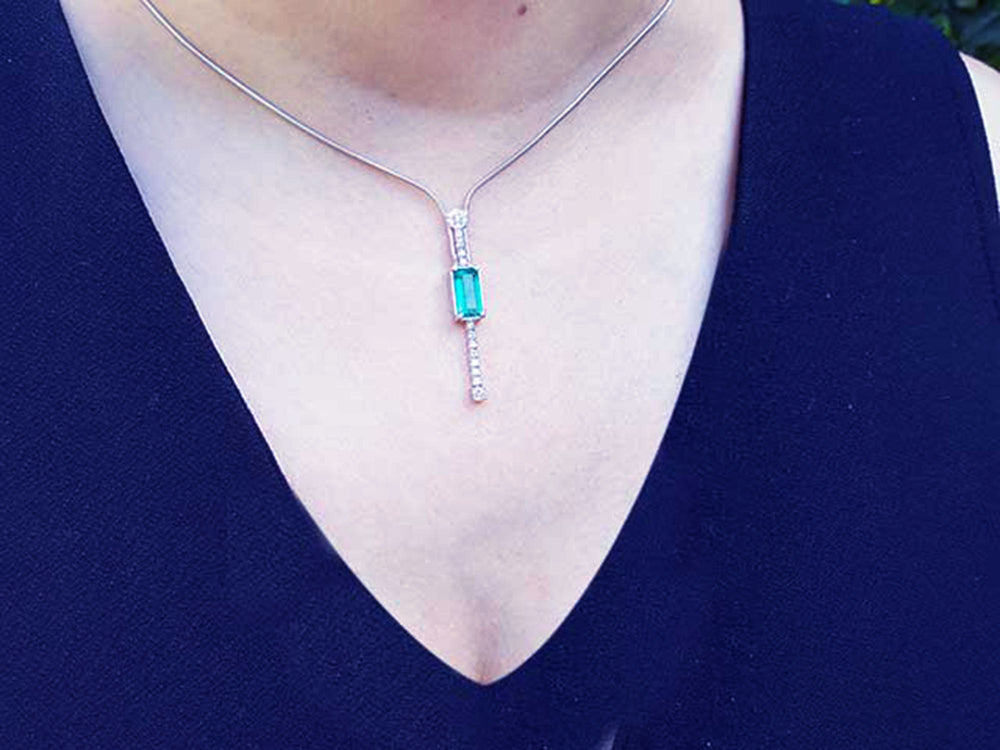 Emerald necklace jewelry for women elongated emerald-cut natural Muzo mines with straight row of natural diamonds