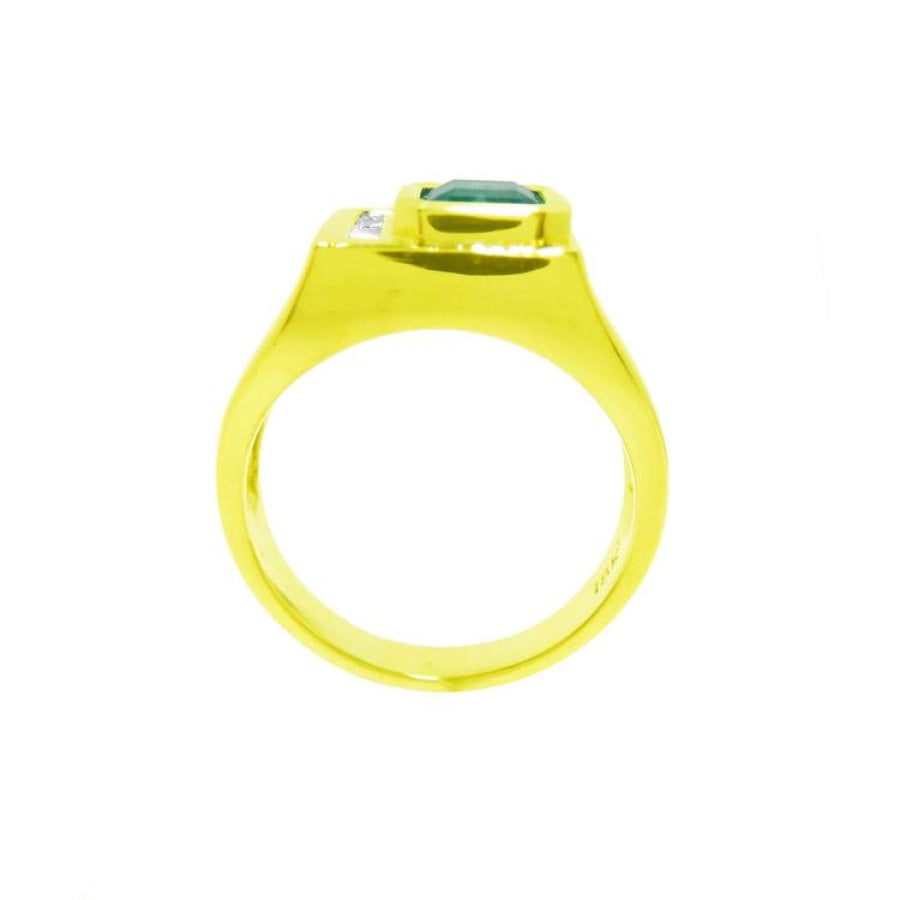 Men's 18K yellow gold ring with a rectangular emerald and channel-set princess-cut diamonds.