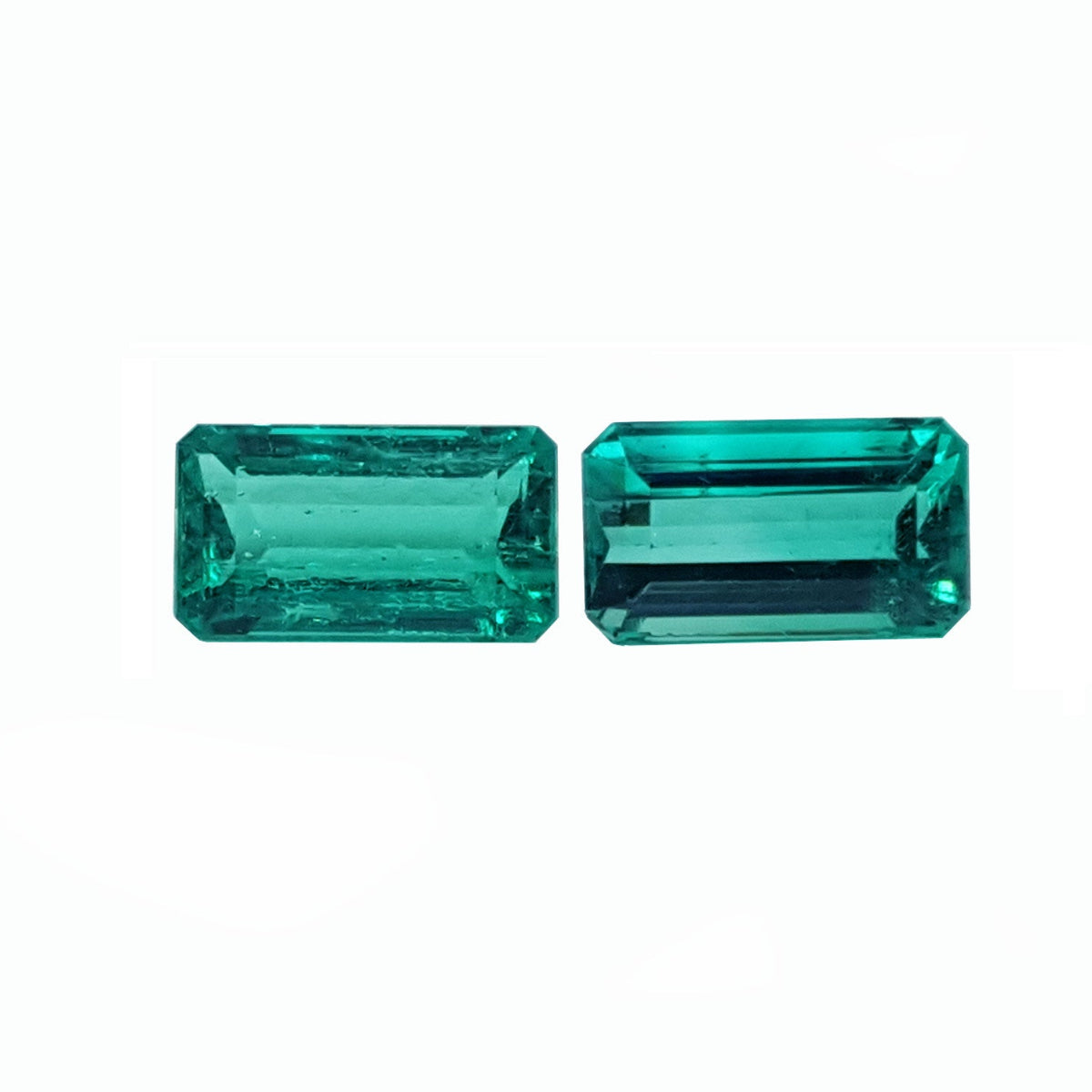 Matched pair loose emeralds