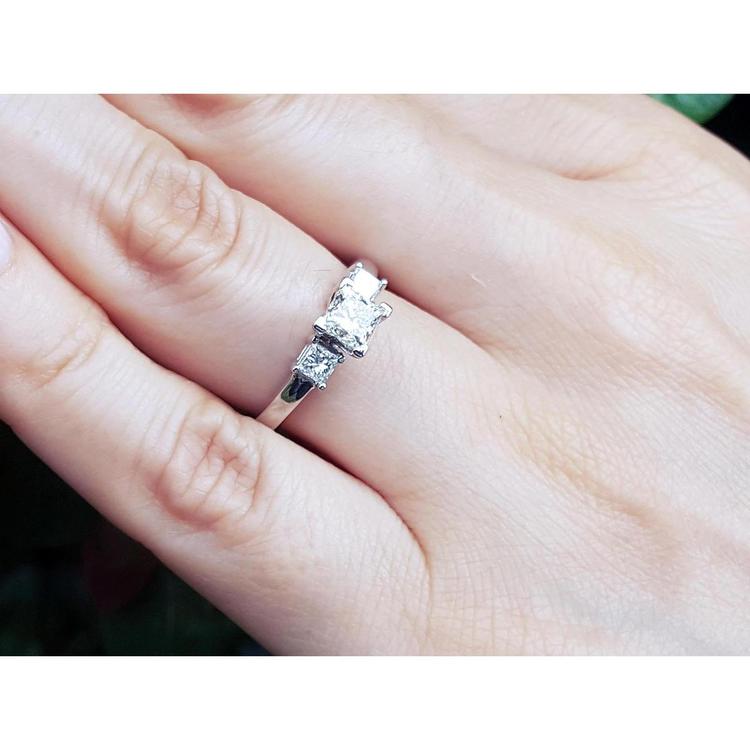 inexpensive diamond engagement ring