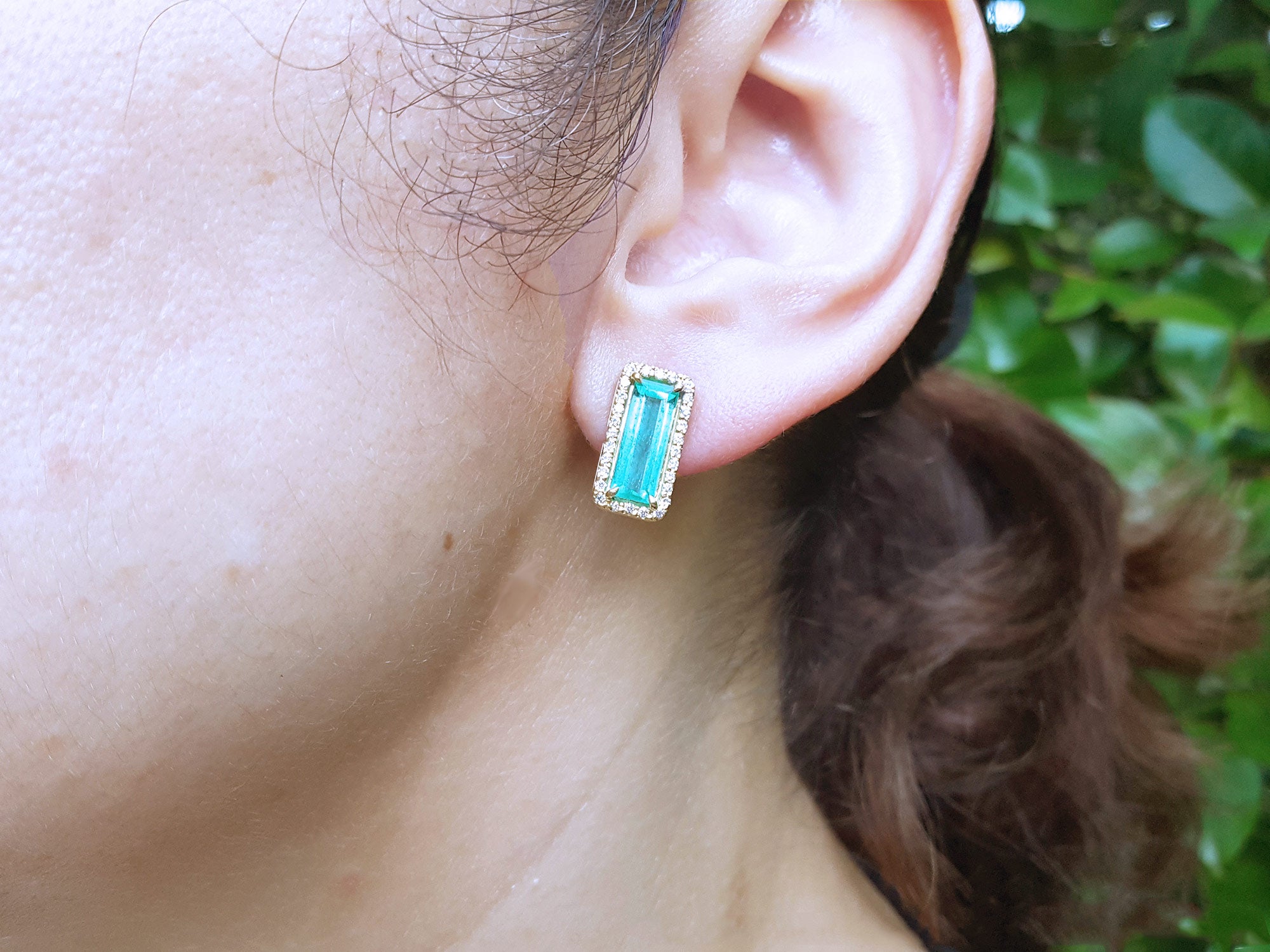 Real Colombia emerald earrings
