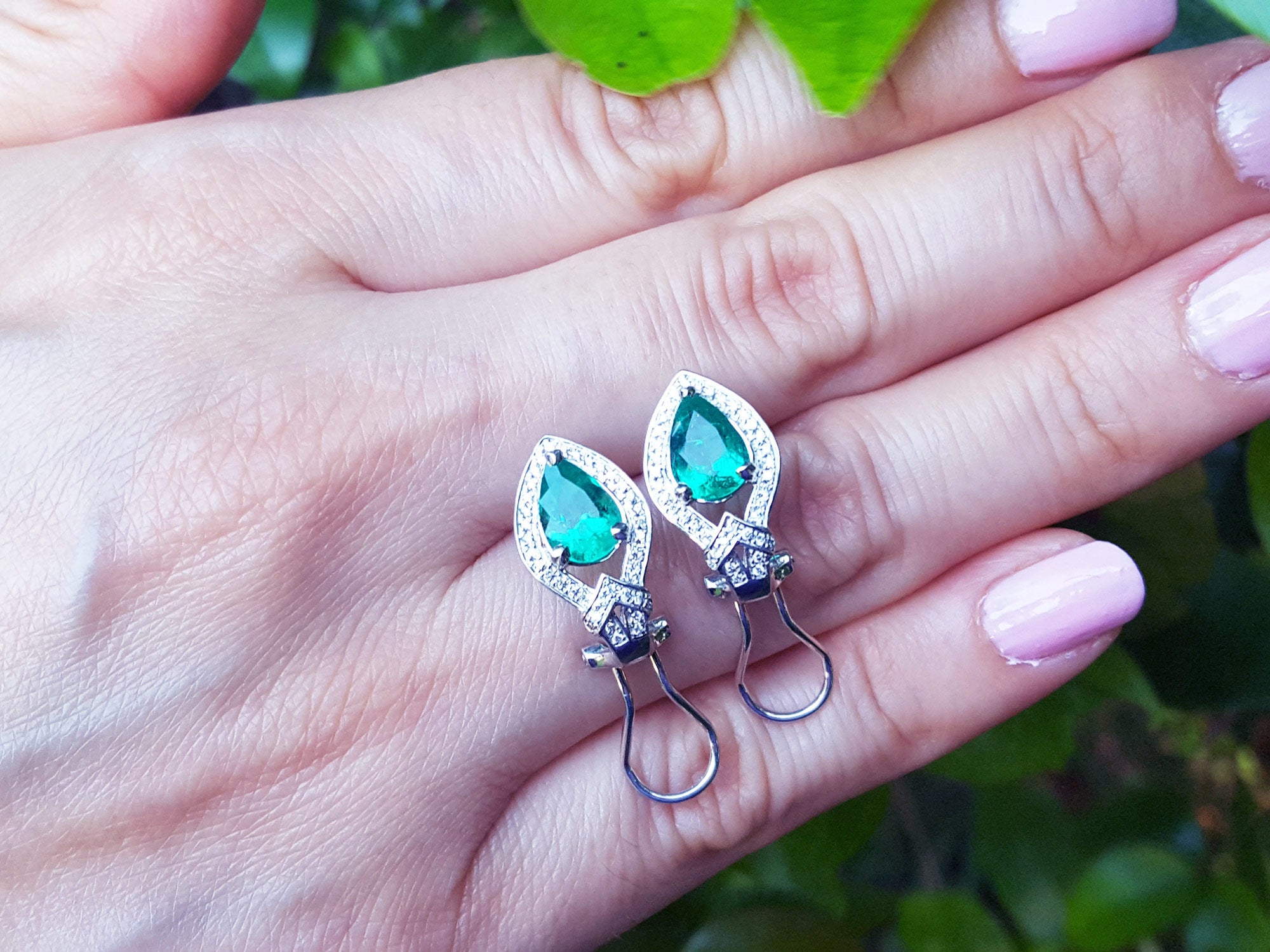 Natural emerald clip earrings for sale