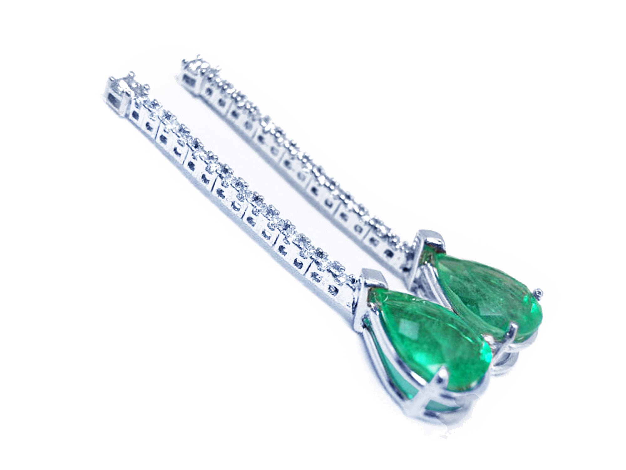 Tear drop emerald dangle earrings