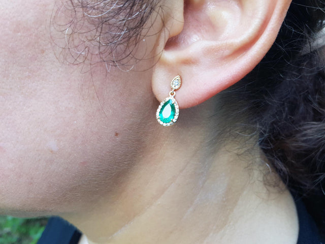Emerald jewelry gift earrings for mother’s day