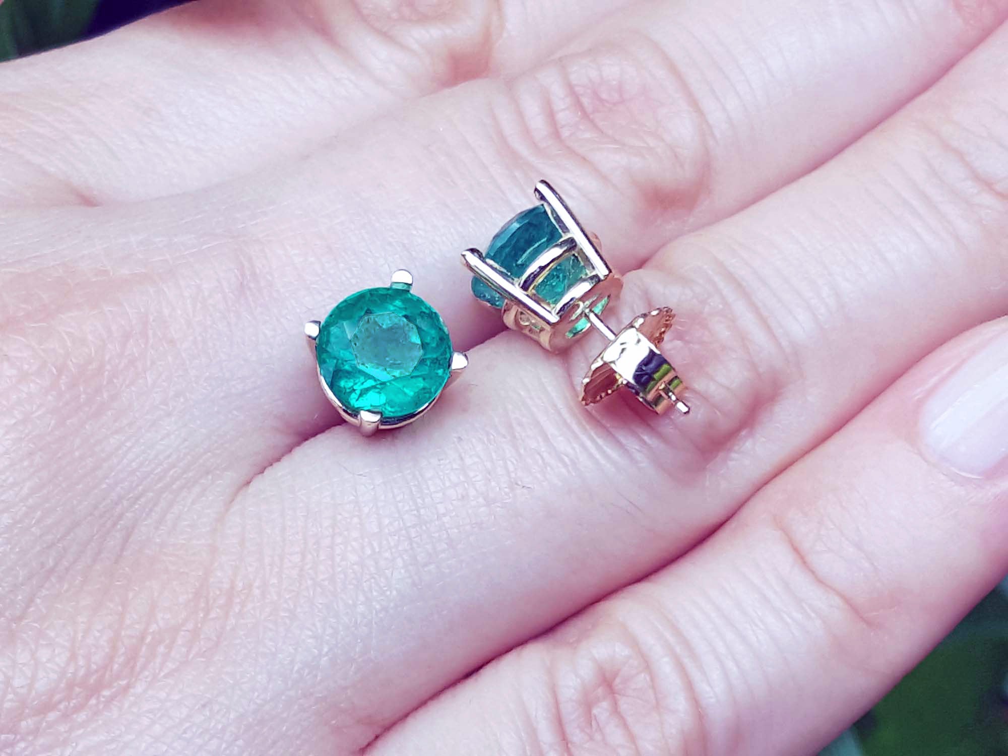 Mother&#39;s Day emerald stud earrings