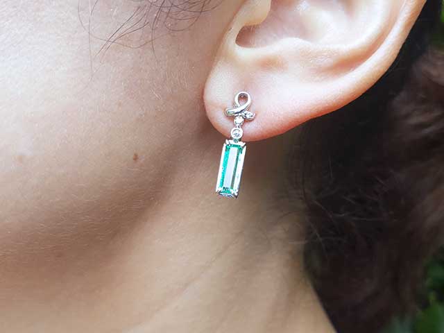 Natural emerald and diamond earrings