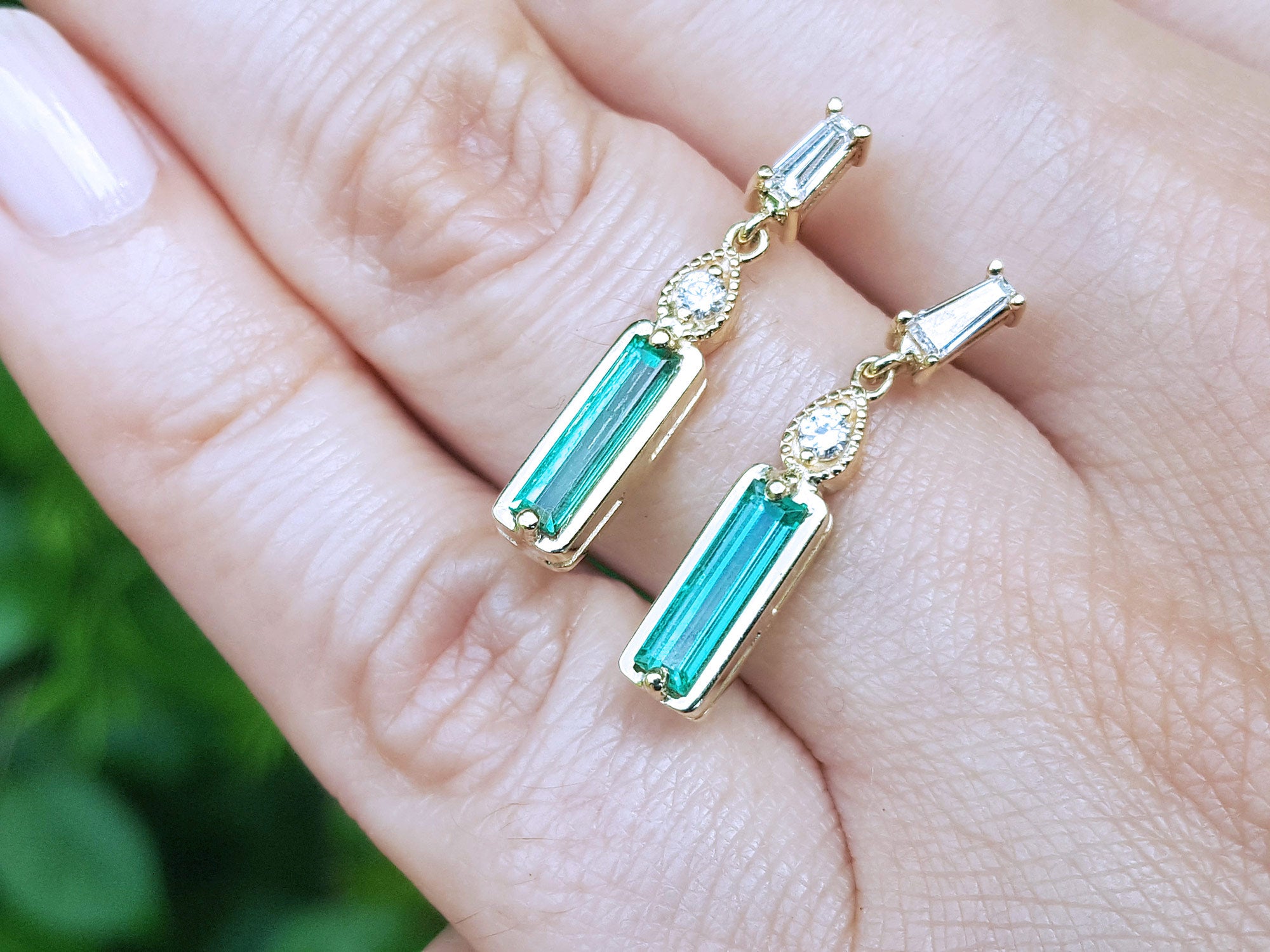 May&#39;s birthstone Baggette cut emerald stud earrings