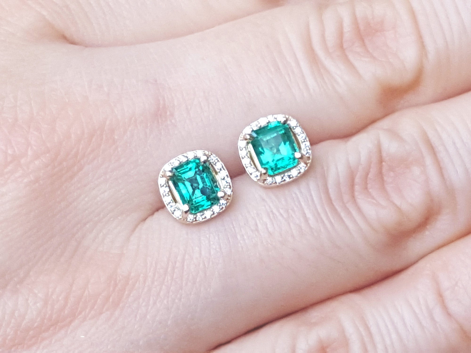 May&#39;s birthstone Halo emerald stud earrings